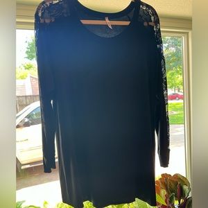 Cool Melon Lace Shoulder and Sleeve Tee Black Size 1X